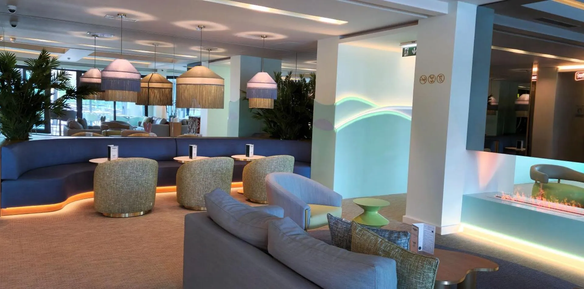 Aquashow Park Hotel Quarteira 4*,
